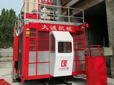 在市場上施工升降機、施工電梯的價格浮動變化-河南大誠機械